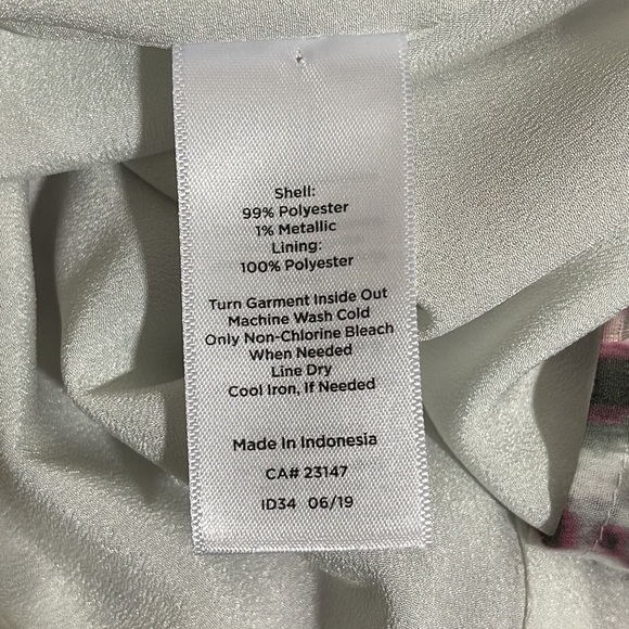 Talbots Pink Snow Leopard Popover Blouse Sz. S - Picture 15 of 15